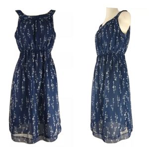 Stile Benetton 
 Dress Floral Navy/Blue
 Size M .